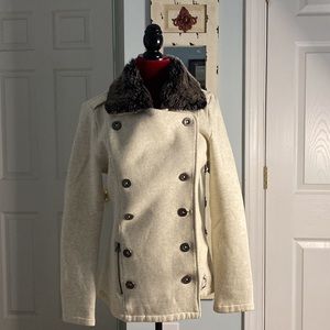 Harley Davidson button up, sweatshirt jacket with fur collar.
